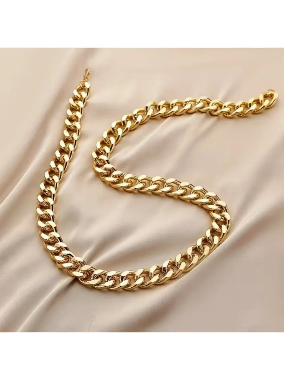Stainless Steel Golden 9mm Choker Necklace, Six-Sided Polished Clavicle Chain